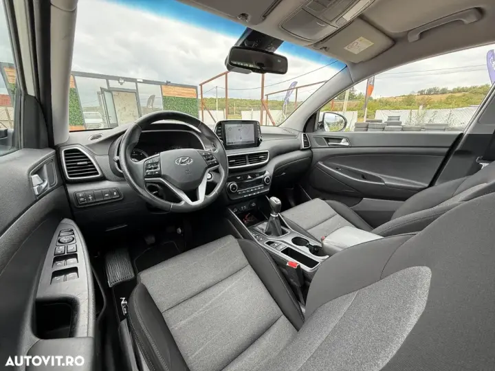 Hyundai Tucson III blue 1.6 CRDi 2WD Style