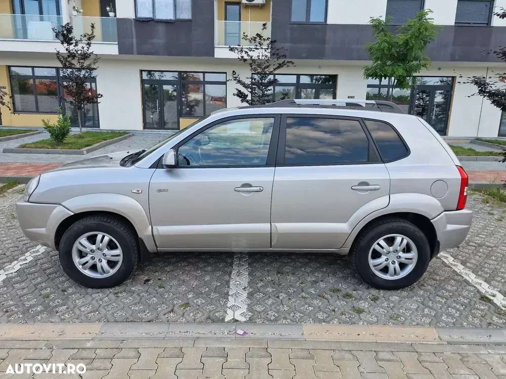 Hyundai Tucson 2.0 CRDI VGT GLS 4WD MT PREMIUM — imagine 4