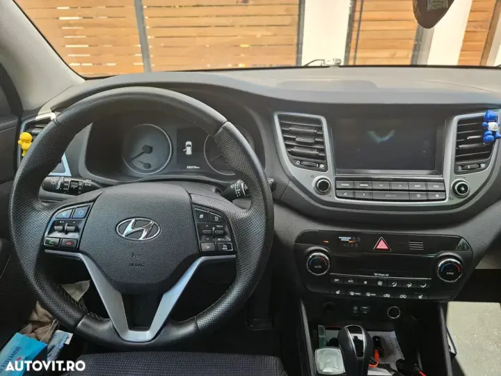 Hyundai Tucson III 2.0 CRDI 4WD Automatik Style