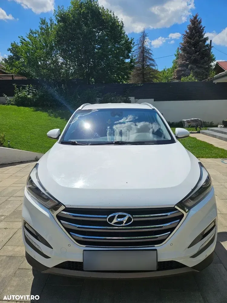 Hyundai Tucson III 2.0 CRDI 4WD Automatik Style — imagine 2