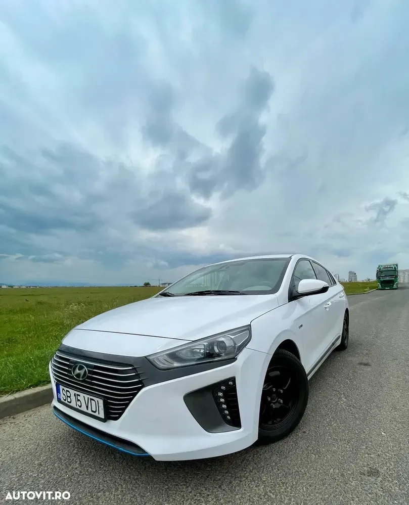 Hyundai IONIQ 141CP Exclusive — imagine 2