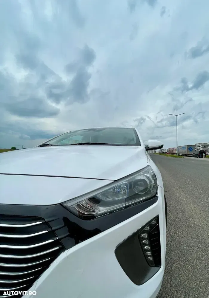 Hyundai IONIQ 141CP Exclusive — imagine 4