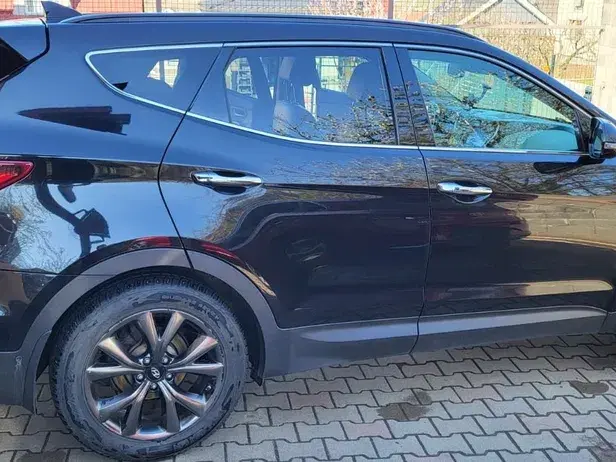 Hyundai Santa Fe III