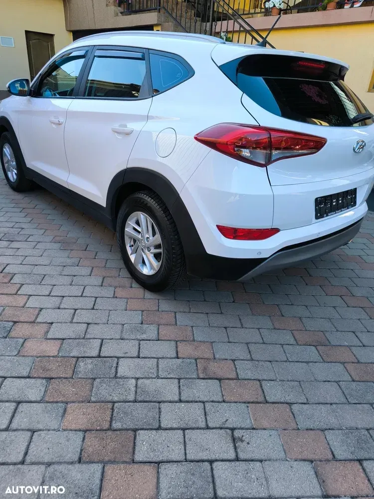 Hyundai Tucson III 2.0 CRDI 4WD Advantage — imagine 3
