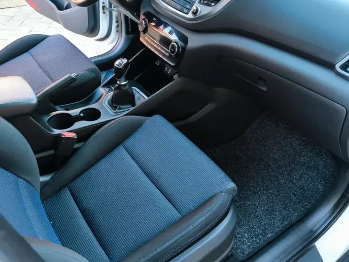 Hyundai Tucson III 2.0 CRDI 4WD Advantage