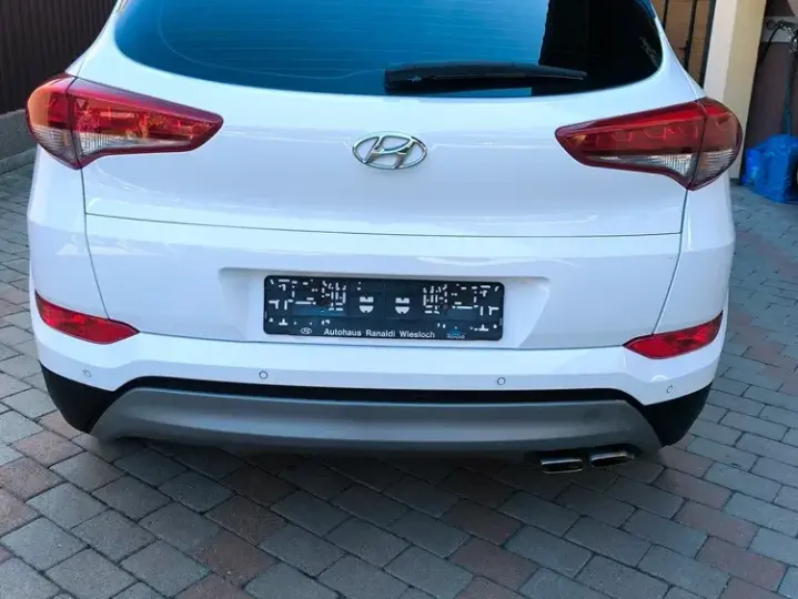 Hyundai Tucson III 2.0 CRDI 4WD Advantage