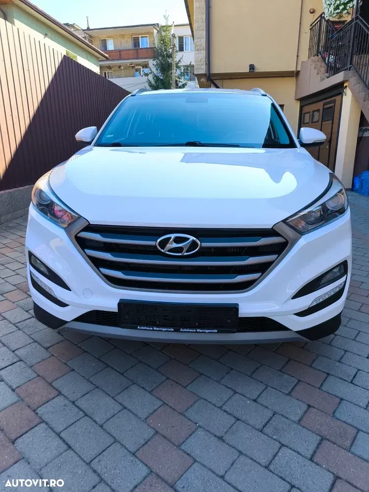 Hyundai Tucson III 2.0 CRDI 4WD Advantage — imagine 2