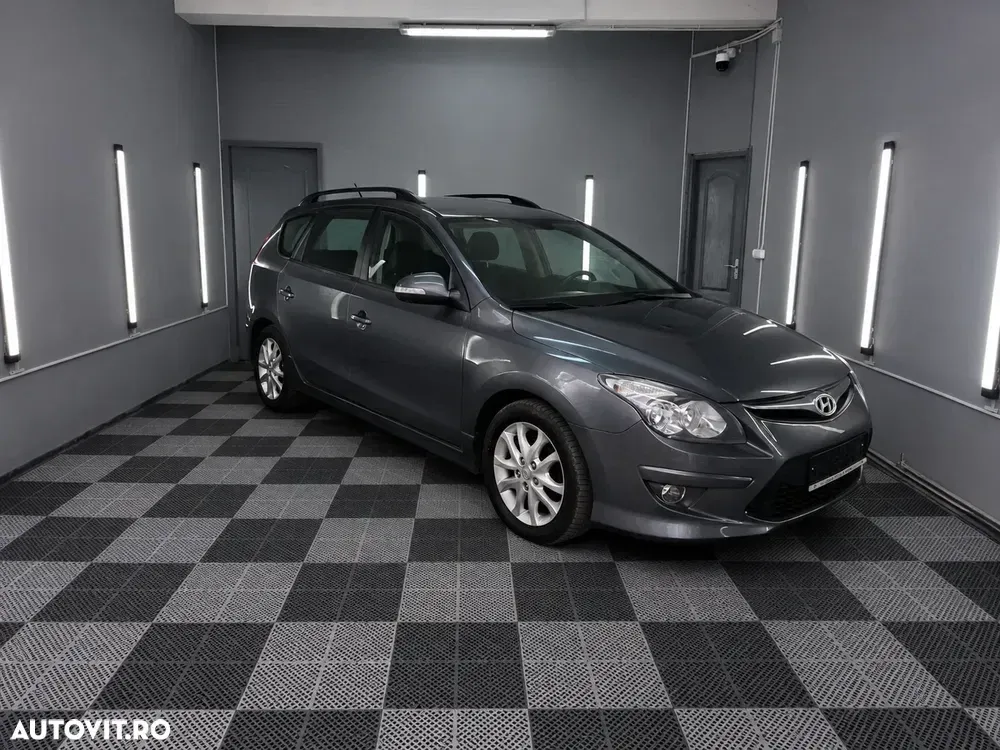 Hyundai i30 I 1.6 CRDI GL VM Comfort — imagine 3