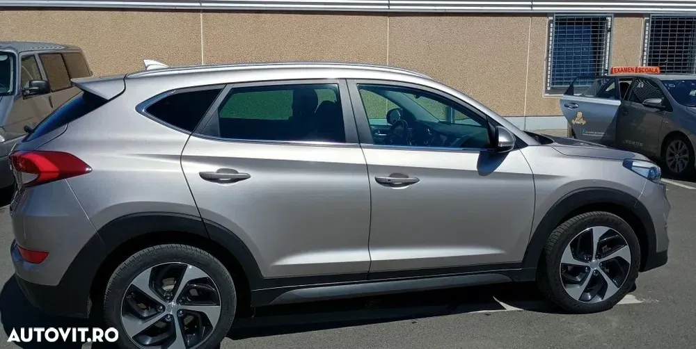 Hyundai Tucson III blue 1.7 CRDi 2WD DCT Premium — imagine 4