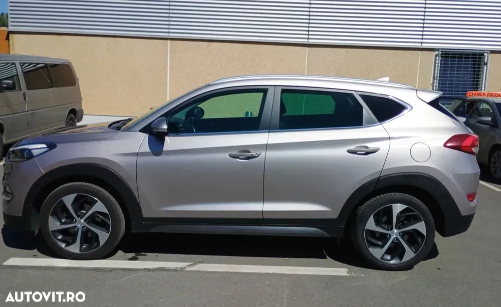 Hyundai Tucson III blue 1.7 CRDi 2WD DCT Premium — imagine 3