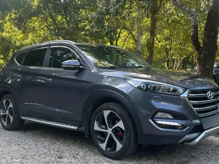Hyundai Tucson III 1.6 T-GDi 4WD 7DCT Premium+ Design Pack