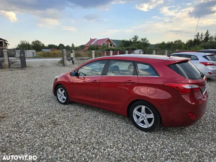 Hyundai i30 II 1.6 CRDI Trend