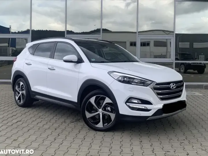 Hyundai Tucson III 2.0 CRDI 4WD 6AT Premium+ Design Pack