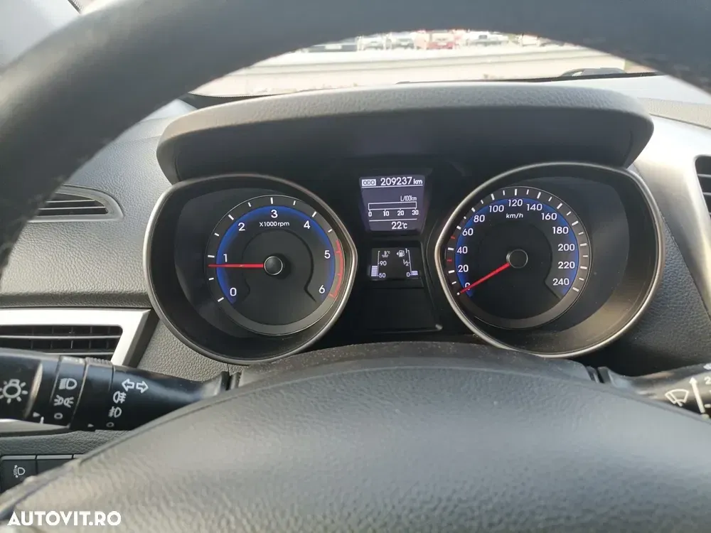 Hyundai i30 II 1.6 CRDI Comfort+ — imagine 6