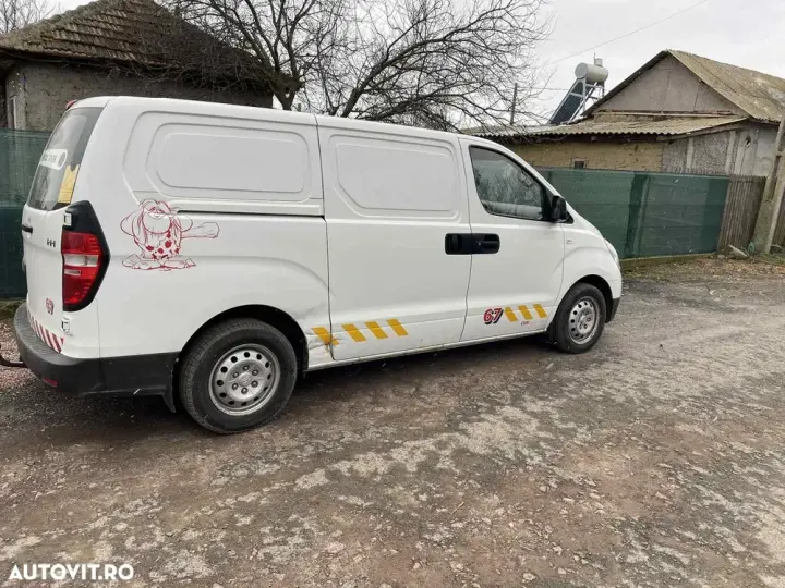 Hyundai H-1