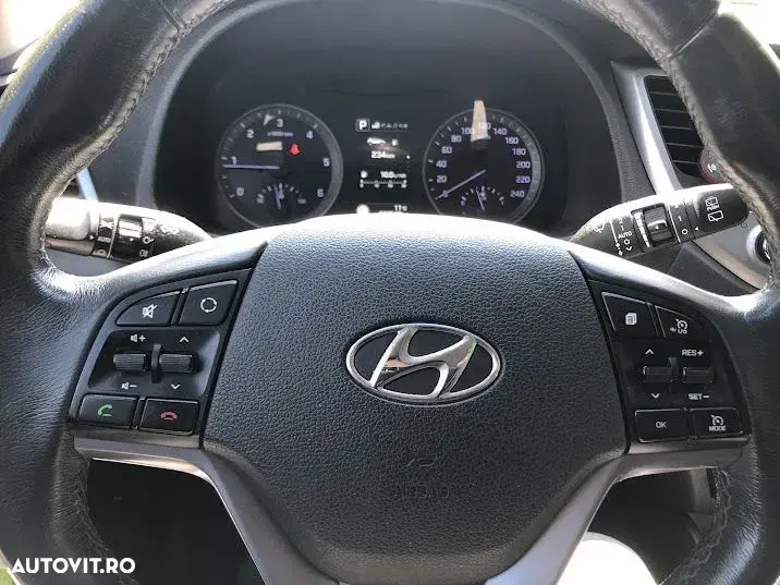 Hyundai Tucson III 2.0 CRDI 4WD 6AT Luxury+