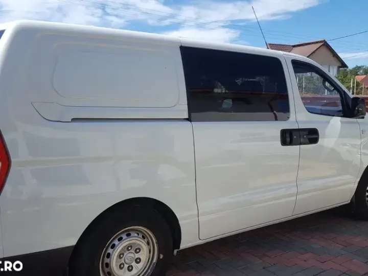 Hyundai H-1