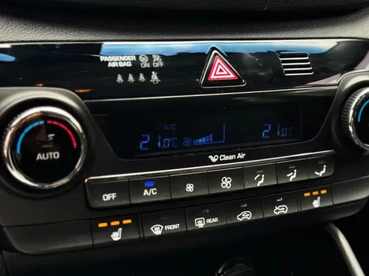 Hyundai Tucson blue 1.7 CRDi 2WD DCT Premium