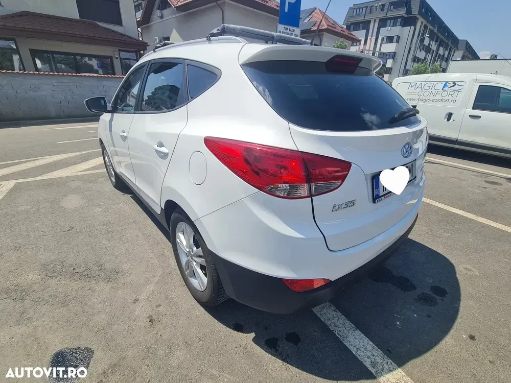 Hyundai ix35 1.7 CRDI 2WD blue Finale Gold — imagine 4