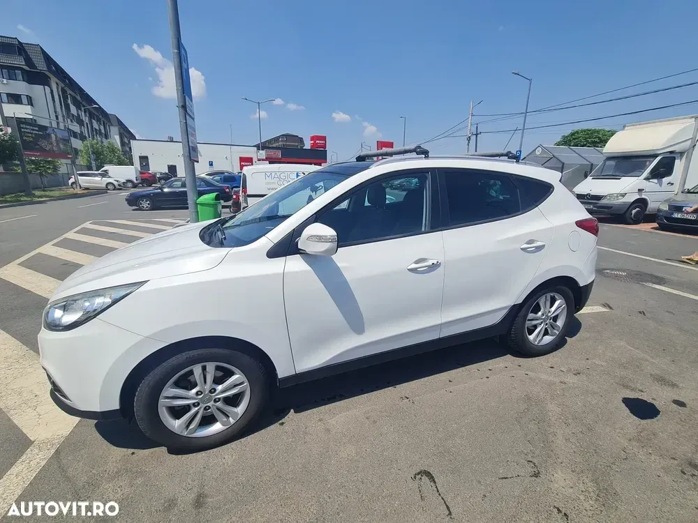 Hyundai ix35 1.7 CRDI 2WD blue Finale Gold — imagine 3