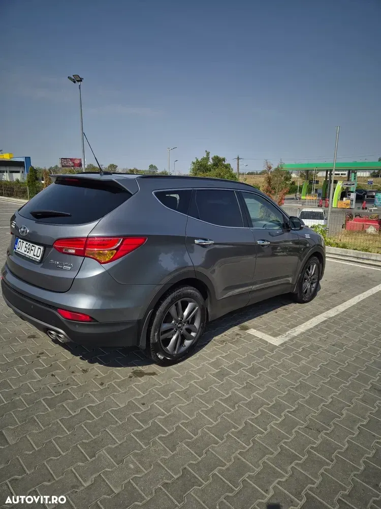 Hyundai Santa Fe III Grand 2.2 CRDI 4WD Automatik Style — imagine 2
