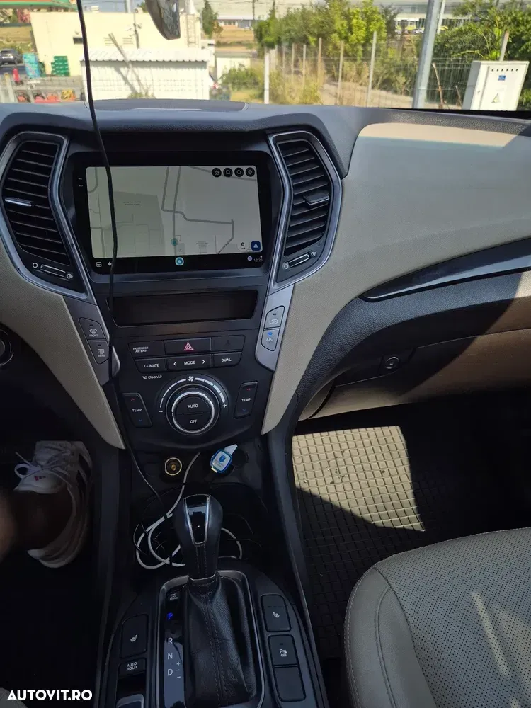Hyundai Santa Fe III Grand 2.2 CRDI 4WD Automatik Style — imagine 3