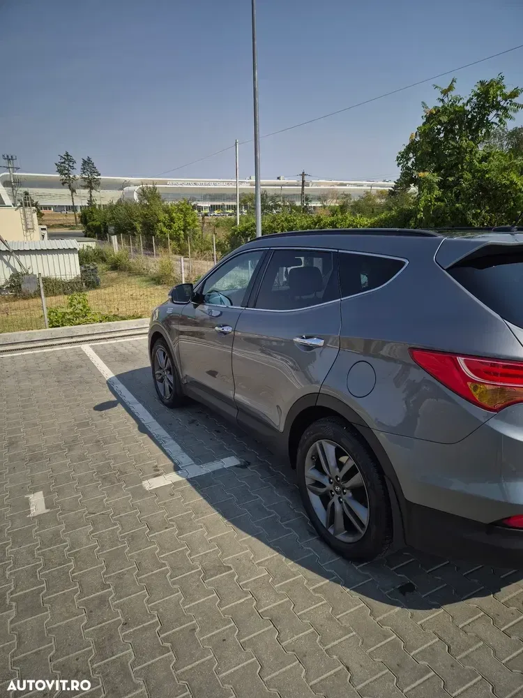Hyundai Santa Fe III Grand 2.2 CRDI 4WD Automatik Style — imagine 4