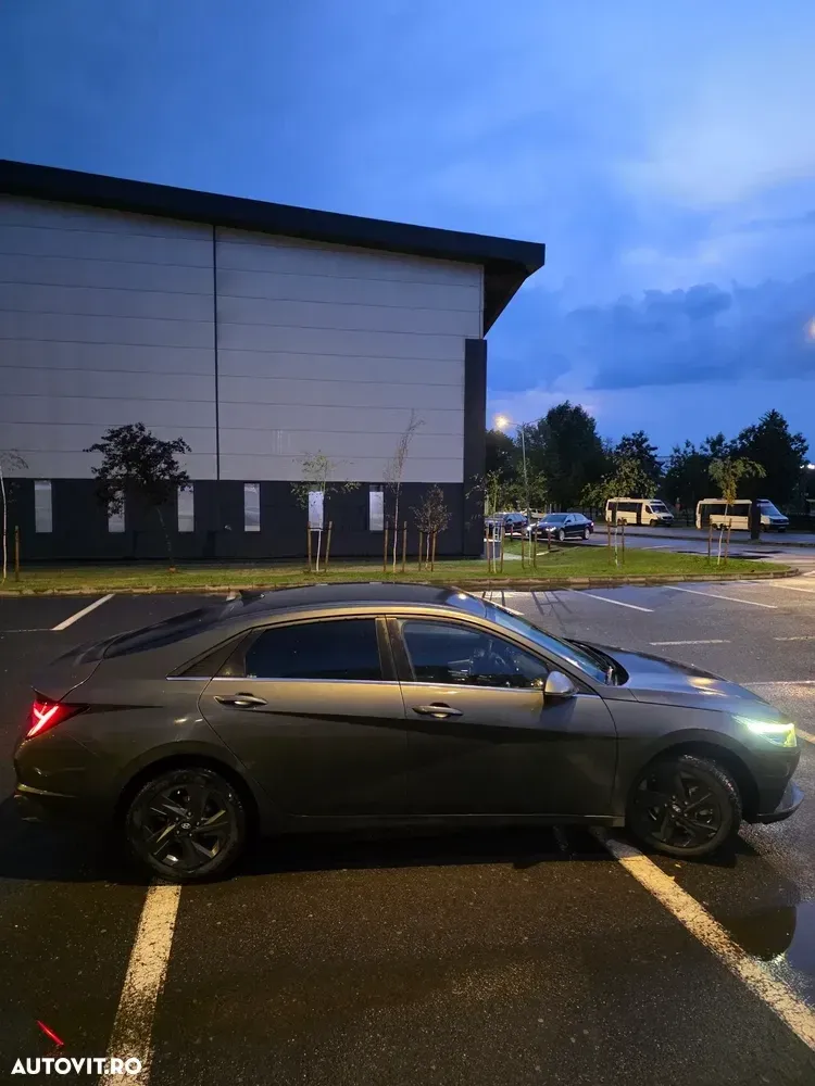 Hyundai Elantra 1.6 l 123 CP CVT Highway — imagine 6