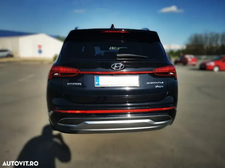 Hyundai Santa Fe IV 1.6 l 265 CP 4WD 6AT Luxury