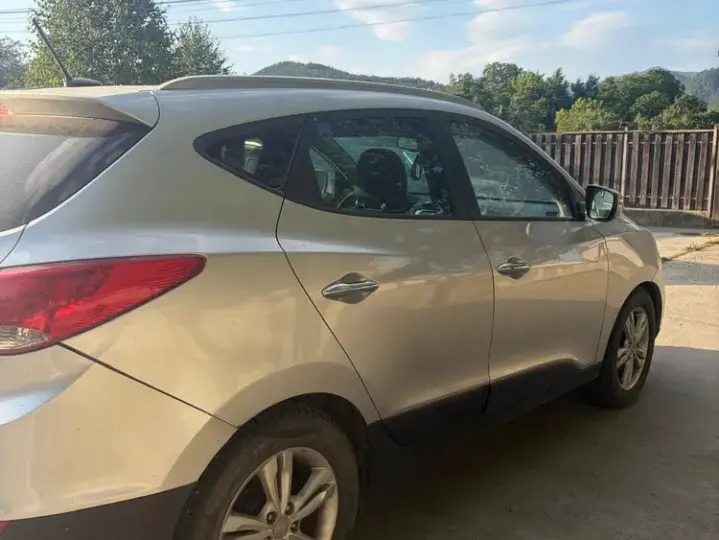 Hyundai ix35 2.0 CRDI High 4WD GLS Aut. Premium+