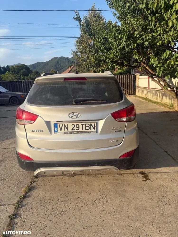 Hyundai ix35 2.0 CRDI High 4WD GLS Aut. Premium+ — imagine 3