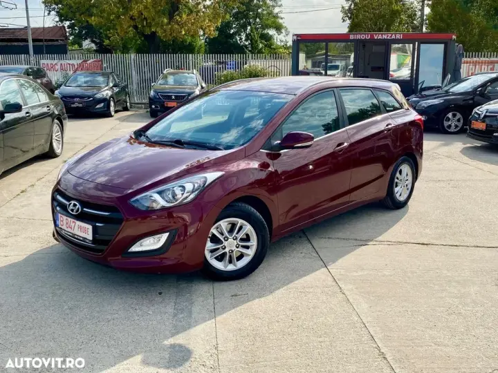 Hyundai i30 blue 1.6 CRDi Classic