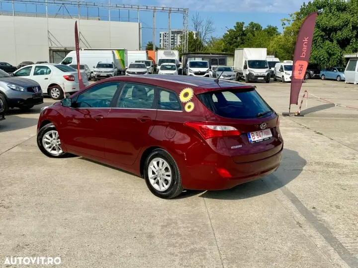 Hyundai i30 blue 1.6 CRDi Classic