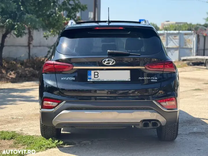Hyundai Santa Fe IV 2.2 CRDi 4WD 8AT Luxury