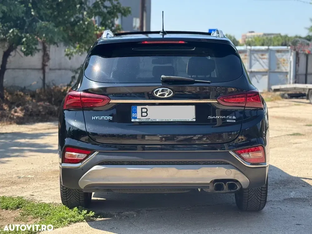 Hyundai Santa Fe IV 2.2 CRDi 4WD 8AT Luxury — imagine 4