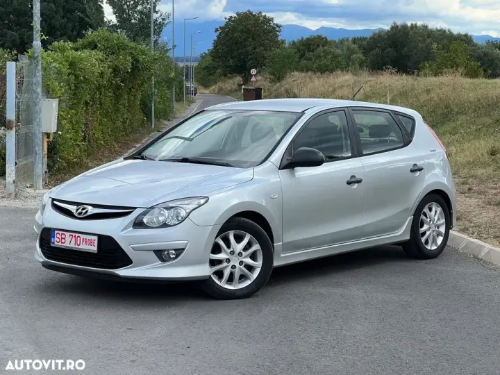 Hyundai i30 1.6 CRDI FIFA WM Edition
