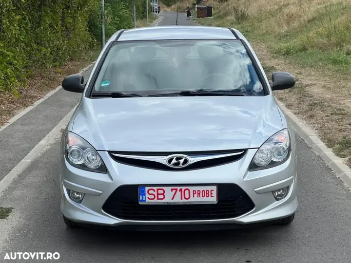 Hyundai i30 1.6 CRDI FIFA WM Edition