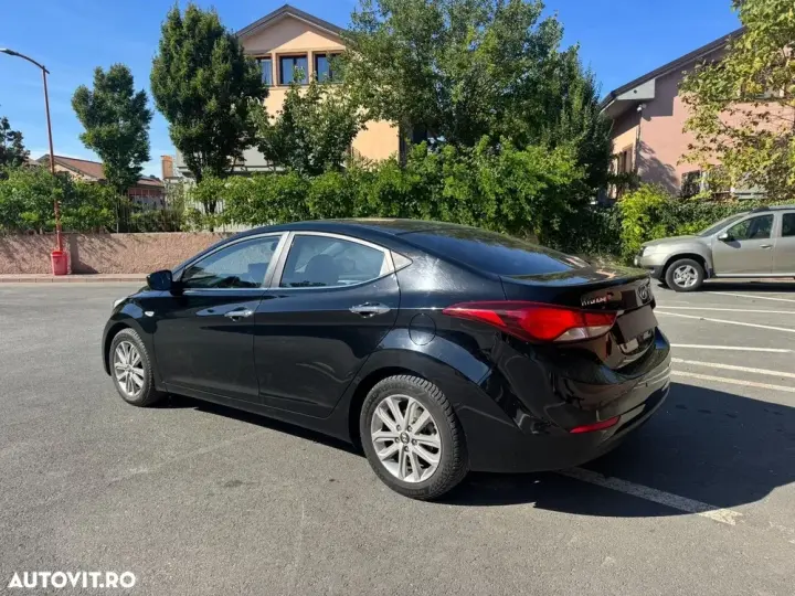 Hyundai Elantra 1.6 MPi Exclusive