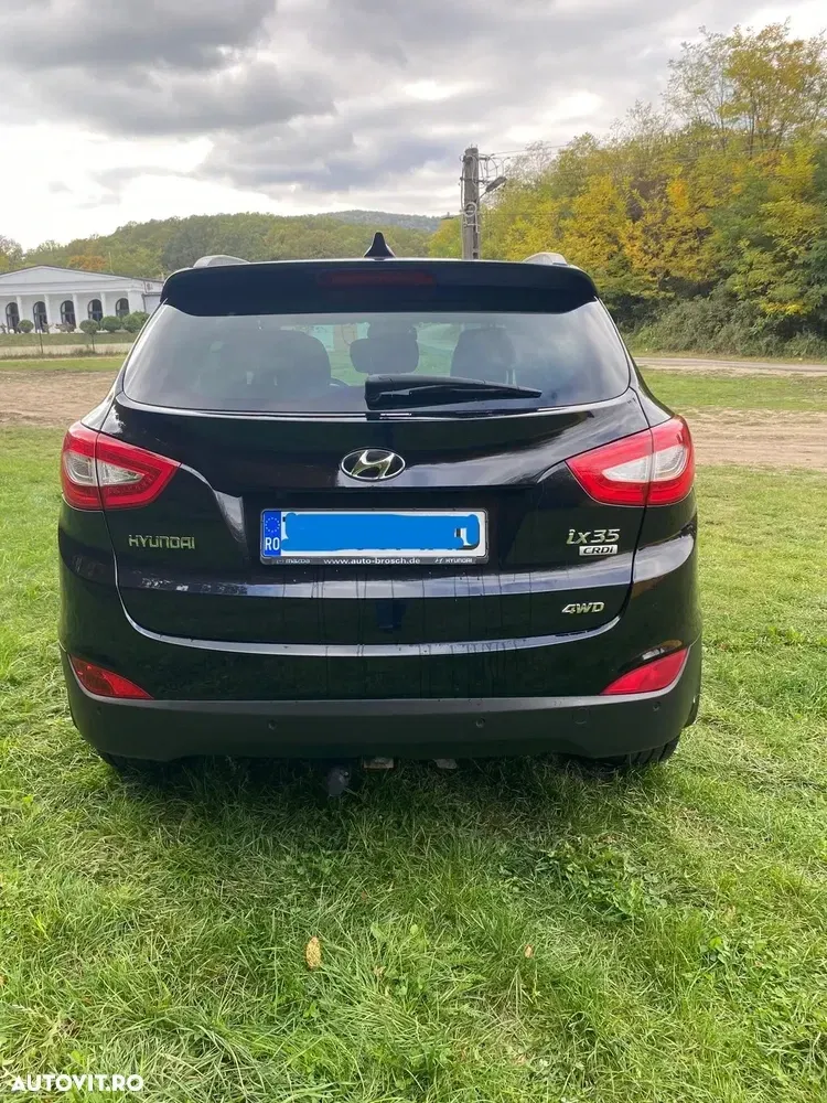 Hyundai ix35 2.0 CRDI 4WD Automatik Finale Gold — imagine 4