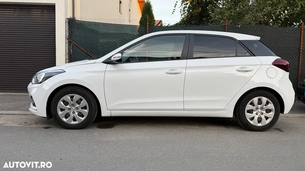 Hyundai i20 II 1.25 M/T ISG Comfort — imagine 6