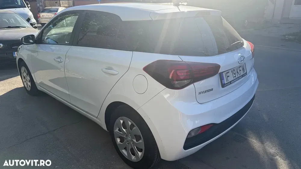 Hyundai i20 II 1.25 M/T ISG Comfort — imagine 4