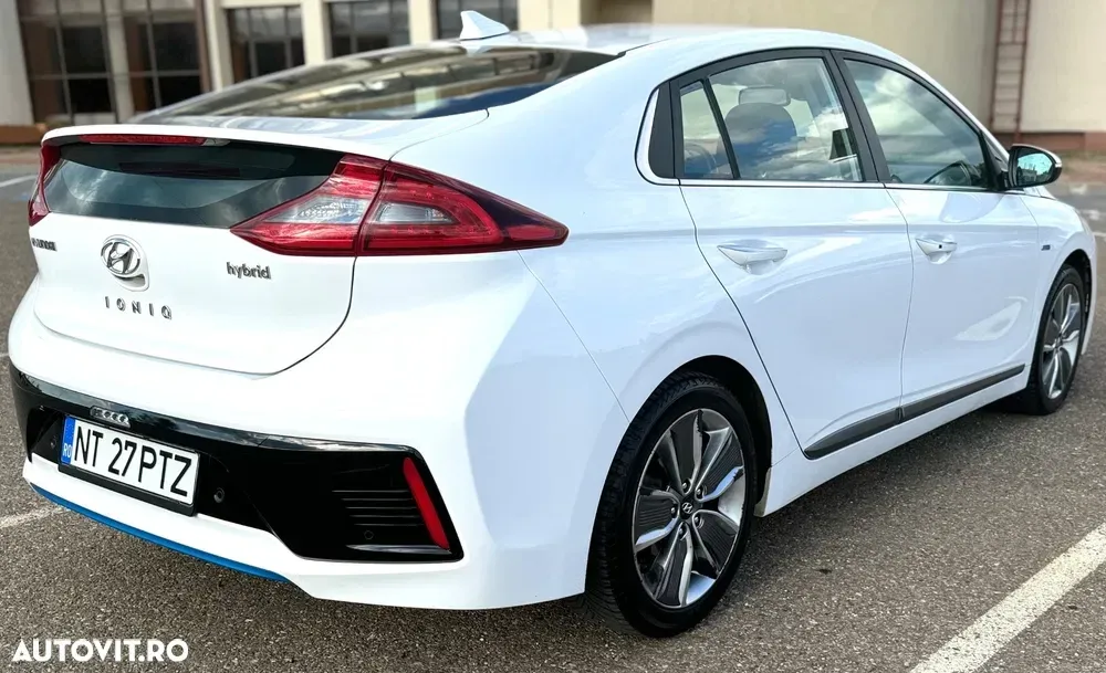 Hyundai IONIQ 141CP Exclusive — imagine 3