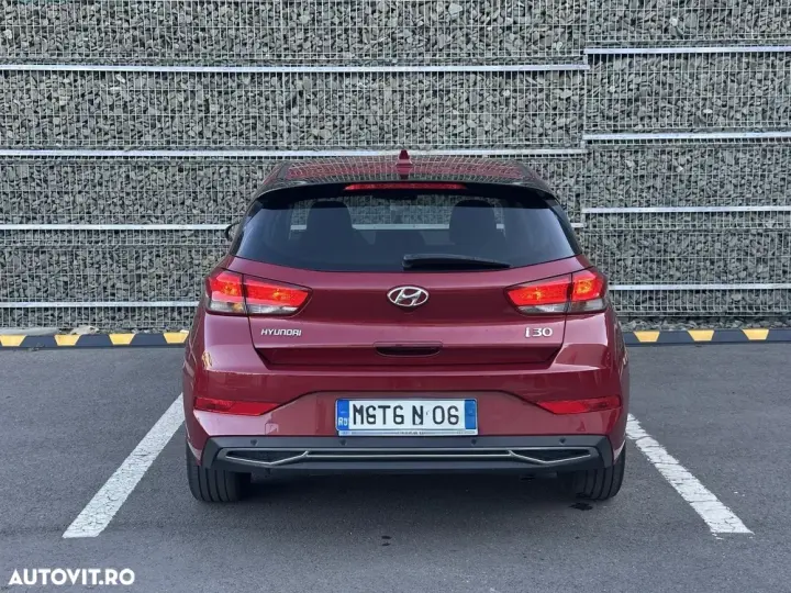 Hyundai i30 III 1.5 T-GDI MHEV 160CP 7DCT Highway