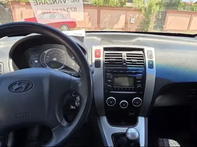 Hyundai Tucson II 2.0 CRDI VGT GLS 2WD MT CLASSIC
