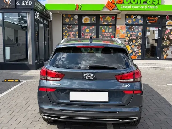 Hyundai i30 1.5 110CP 5DR M/T Highway