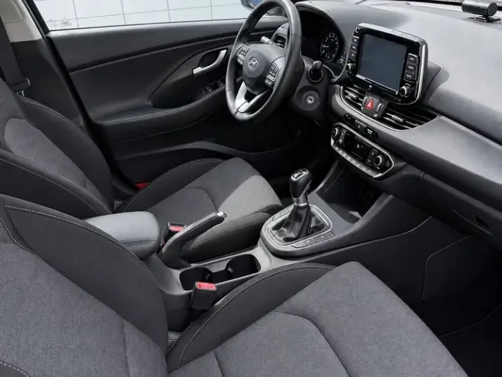 Hyundai i30 1.5 110CP 5DR M/T Highway