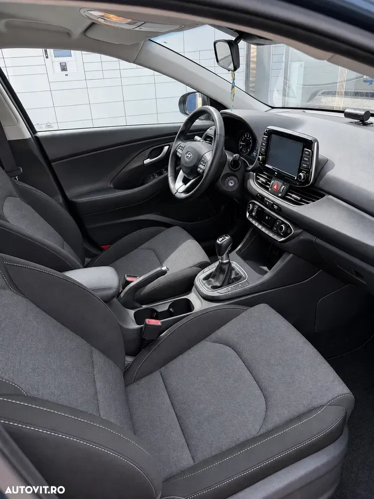Hyundai i30 1.5 110CP 5DR M/T Highway — imagine 6