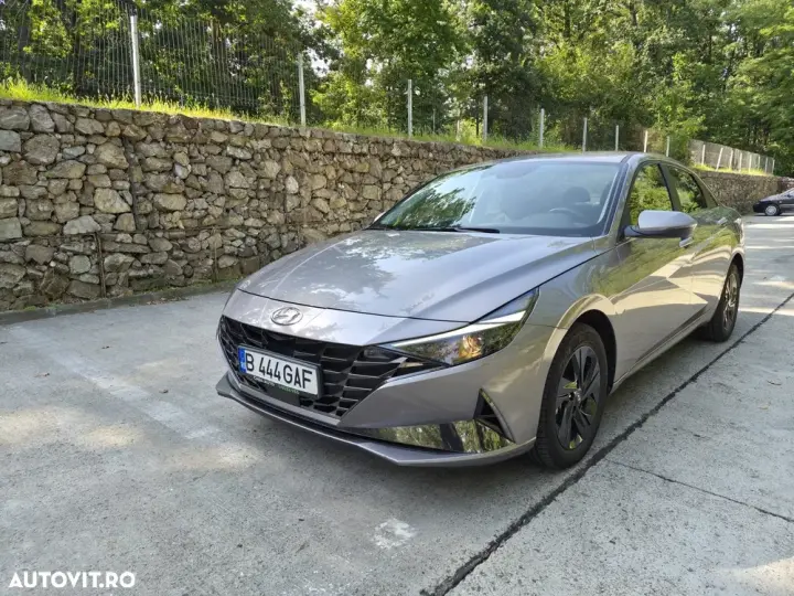Hyundai Elantra 1.6 l 123 CP CVT Highway