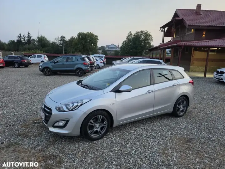 Hyundai i30 II blue 1.6 CRDi Classic
