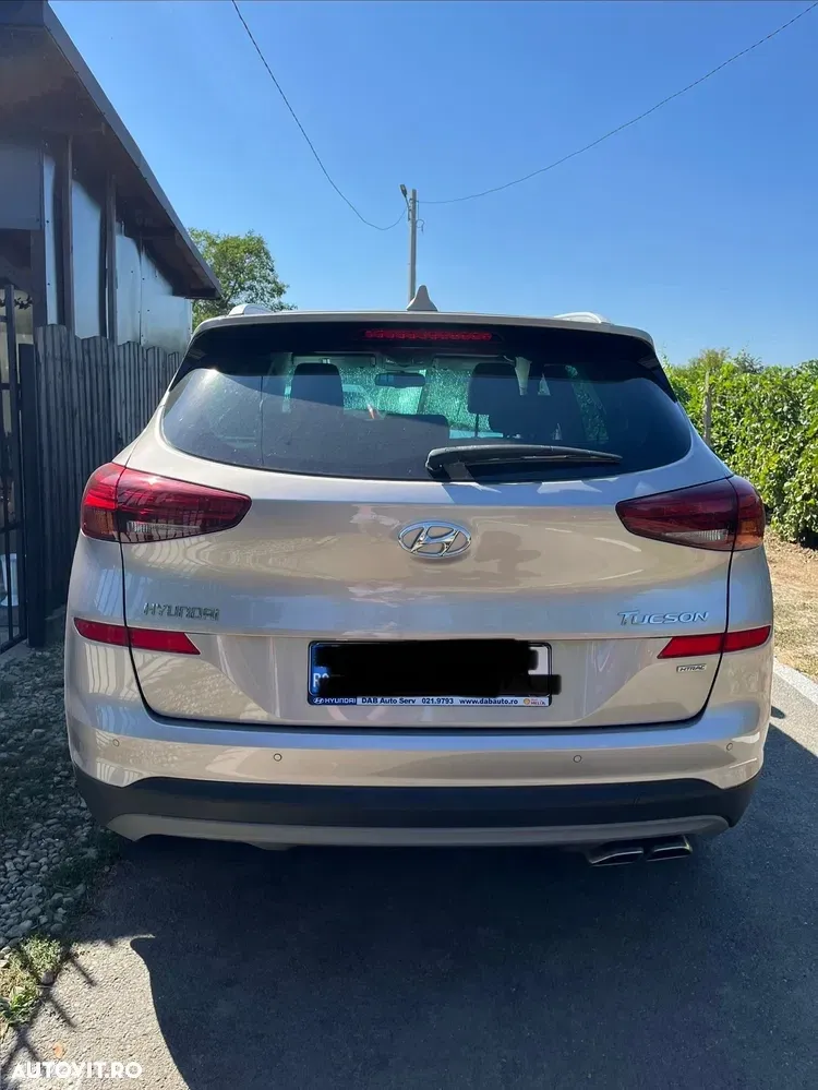 Hyundai Tucson III 1.6 T-GDi 4WD 7DCT Premium+ Design Pack — imagine 2